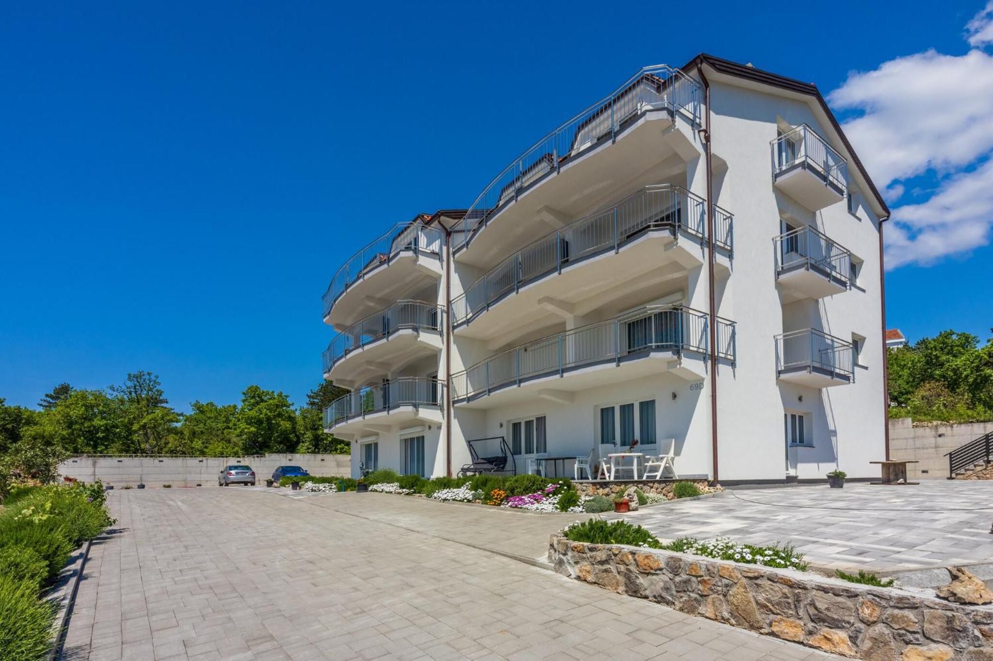 Apartments Sunshine D Crikvenica Exterior photo